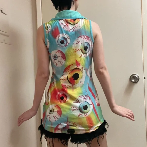 Drop Dead Eyeball Print Sleeveless Button-Up Tunic - Picture 3 of 6